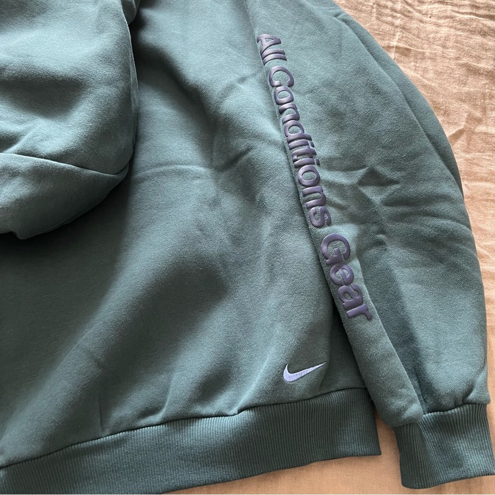 Nike ACG • Icon Fleece Big Kids Pullover Hoodie - Picture 6 of 6